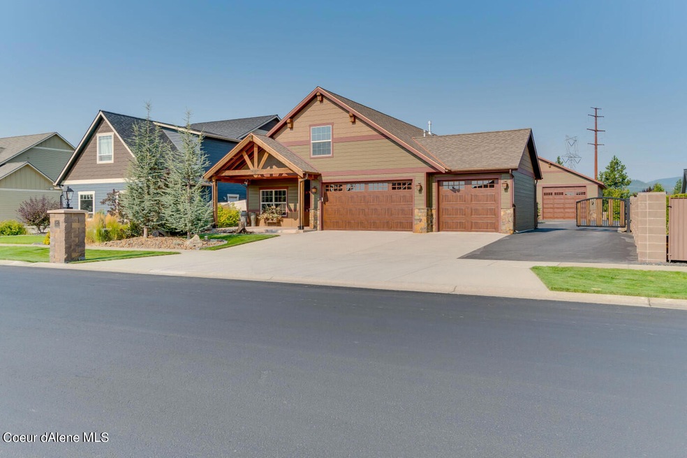 6 Front of Home.jpg-vsuniqueid-612e3e16d