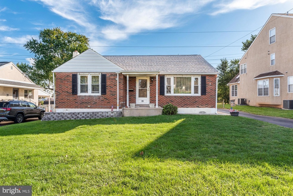 28 W North Ln, Conshohocken, PA 19428 - photo 1