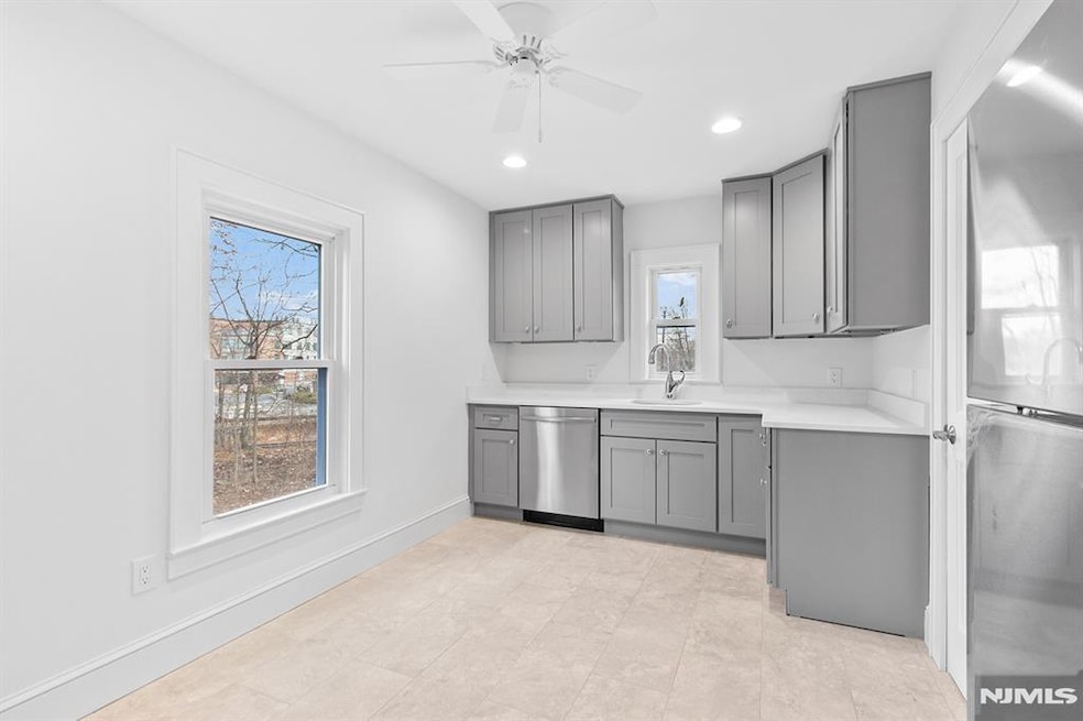 16 Elm St unit 4, Westwood, NJ 07675 - photo 1