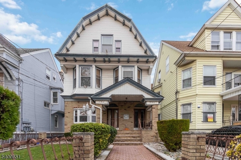 592 Summer Ave, Newark, NJ 07104 - photo 1