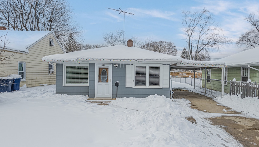 unlisted-address, Waukegan, IL 60085 - photo 1