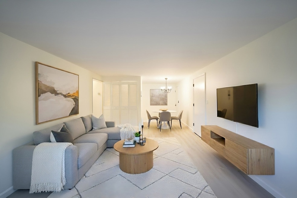 Pending $349,000 • Co-Listing Agent