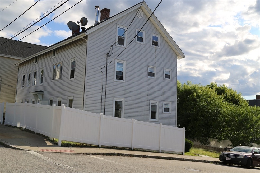 564 N Underwood St unit 2 N, Fall River, MA 02720 - photo 1