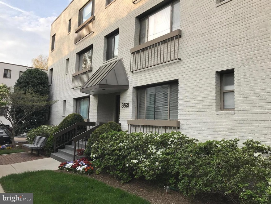 3821 Davis Place NW unit 5, Washington, DC 20007 - photo 1