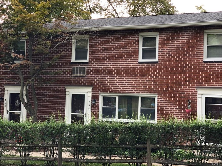 156 Charter Cir unit 156, Ossining, NY 10562 - photo 1