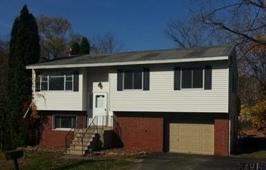 71 Beach Ave, Albany, NY 12203 - photo 1