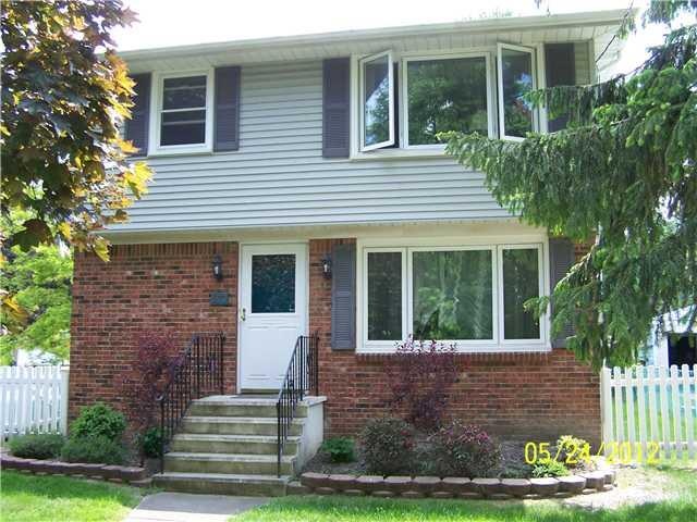 577 Euclid Ave, North Tonawanda, NY 14120 - photo 1