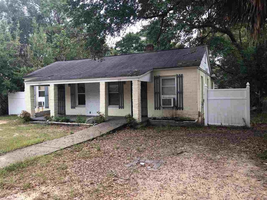 140 S N St, Pensacola, FL 32502 - photo 1