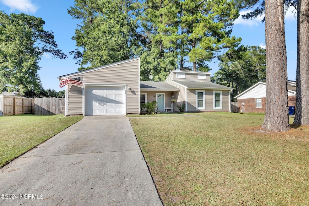 104 Cherrywood Ct, Jacksonville, NC 28546 - photo 1