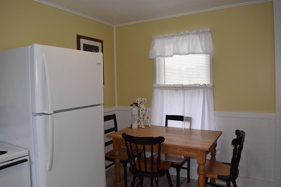 79 Union St unit 4, Littleton, NH 03561 - photo 1