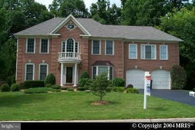 9105 Forest Shadow Way, Fairfax Station, VA 22039 - photo 1