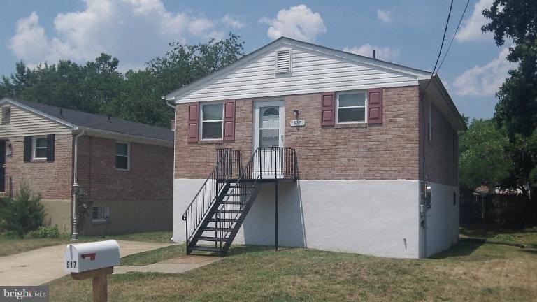 917 Drum Ave, Capitol Heights, MD 20743 - photo 1