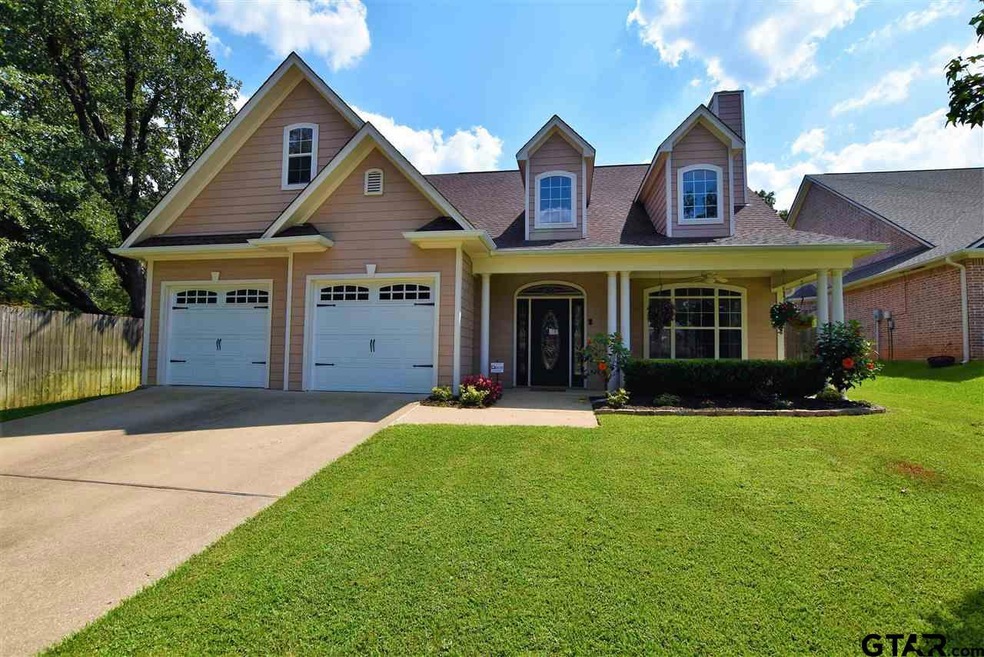 215 Cambridge Rd, Tyler, TX 75703 - photo 1