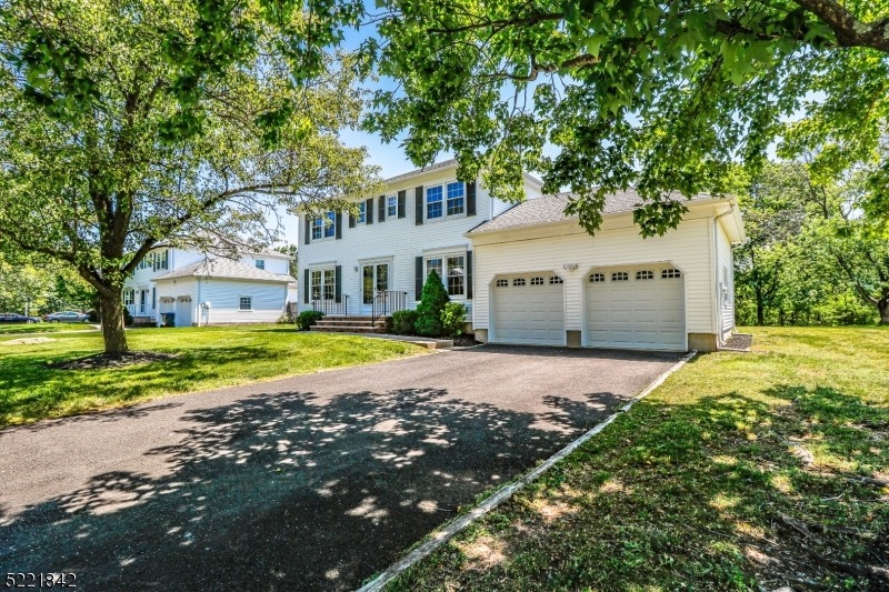 172 Beekman Ln, Hillsborough, NJ 08844 - photo 1