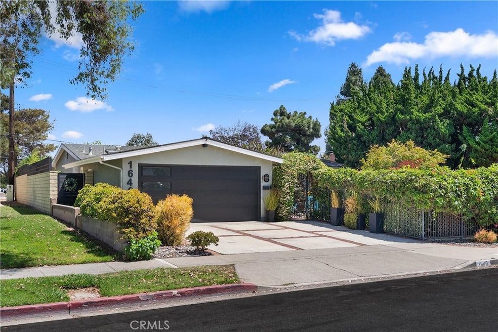 Sold $1,530,000 • Co-Listing Agent