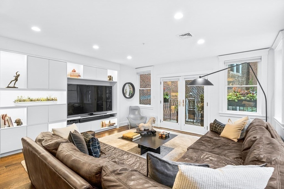 290 North St unit 2, Boston, MA 02113 - photo 1