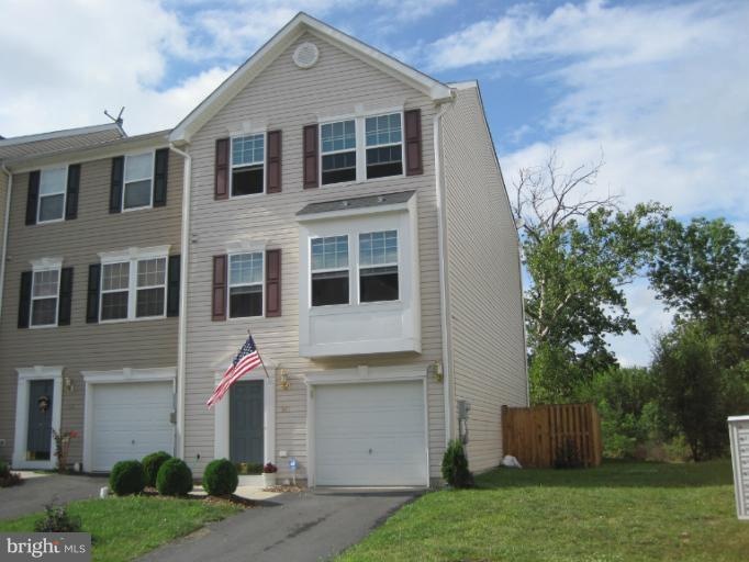 241 Scarboro Dr, Bunker Hill, WV 25413 - photo 1