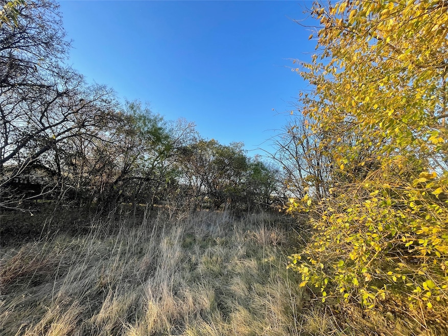 9632 Ronald Dr, Fort Worth, TX 76134 - photo 1