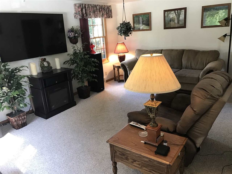 406 Elm St, Combined Locks, WI 54113 - photo 1