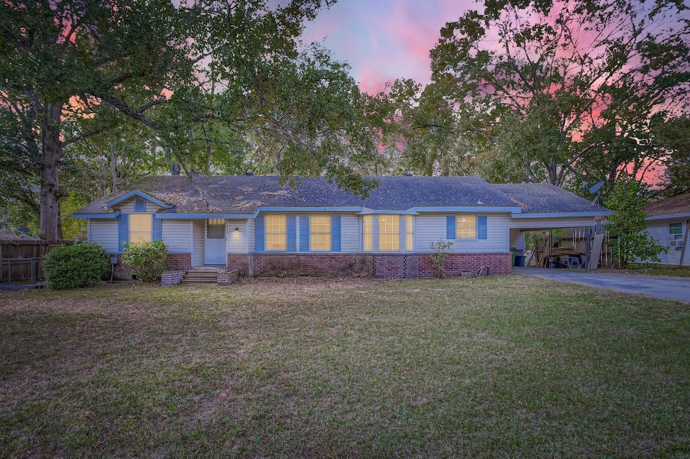 512 Park Ln, Cleveland, TX 77327 - photo 1