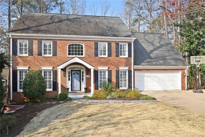 Beautiful brick traditional in Horseshoe Bend on a