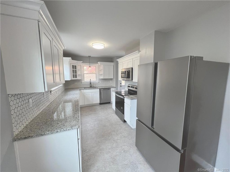 34 Kelly Rd, Middlebury, CT 06762 - photo 1