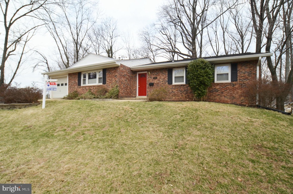 9314 Santayana Dr, Fairfax, VA 22031 - photo 1