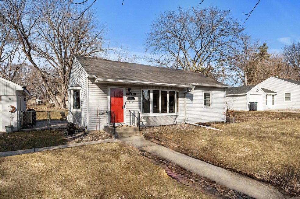 8432 Emerson Ave S, Bloomington, MN 55420 - photo 1