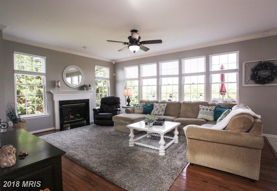 749 Sussex Ct, Sykesville, MD 21784 - photo 1