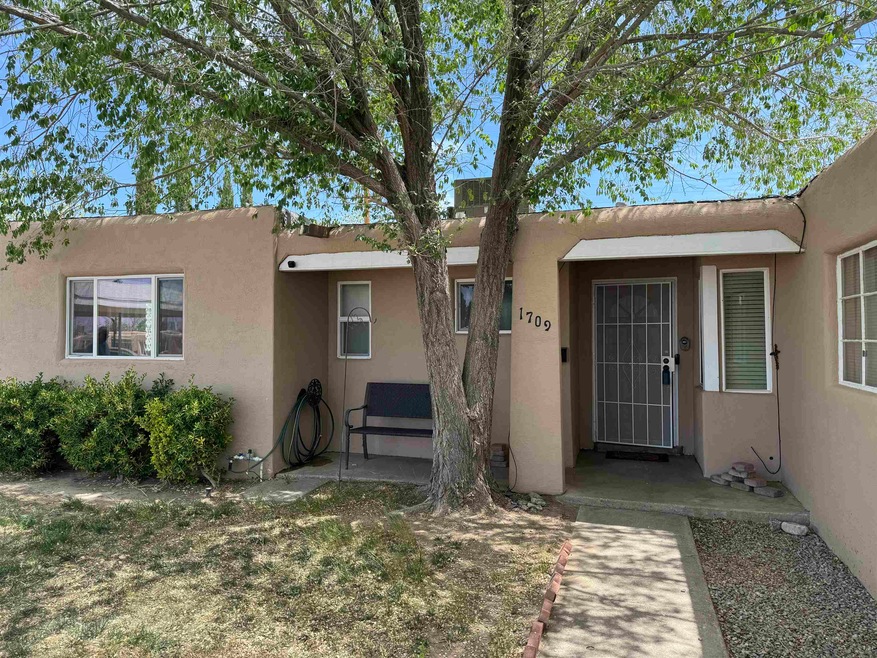 1709 Buena Vista Corte, Alamogordo, NM 88310 - photo 1