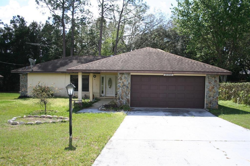 21572 SW Peach Blossom St, Dunnellon, FL 34431 - photo 1