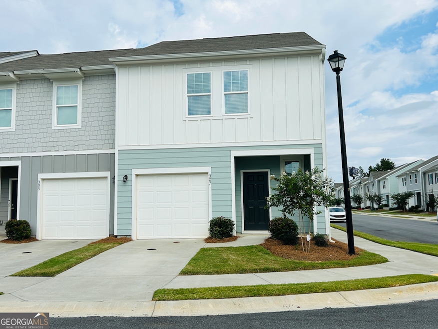 407 Kings Cross Way, Cartersville, GA 30120 - photo 1