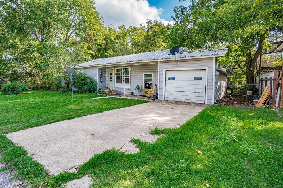 225 Pecan St, Dublin, TX 76446 MLS 20466152