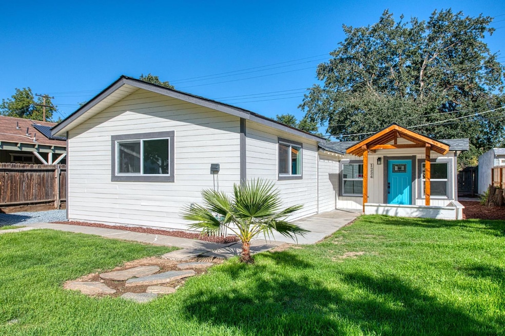 1224 N Roosevelt Ave, Fresno, CA 93728 - photo 1