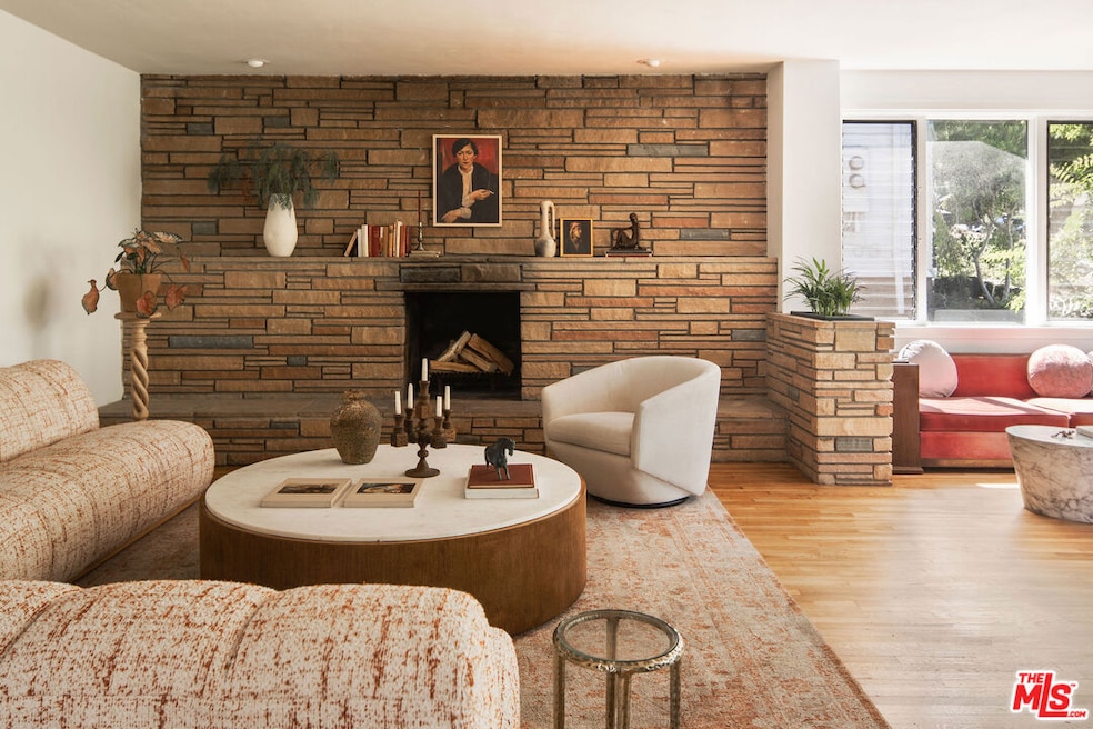 Sold $1,765,000 • Co-Listing Agent