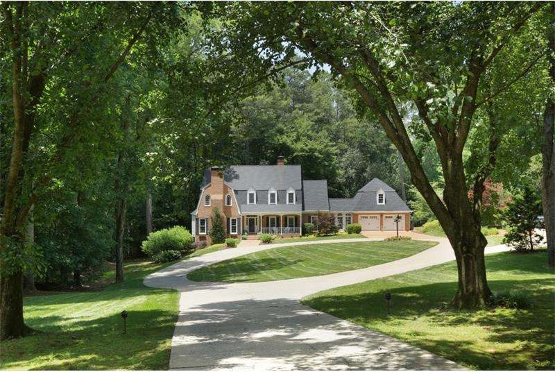 Historical Roswell Estate exudes southern charm an