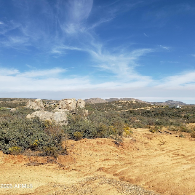 0 E Cardinal Ln, Dewey, AZ 86327 - photo 1