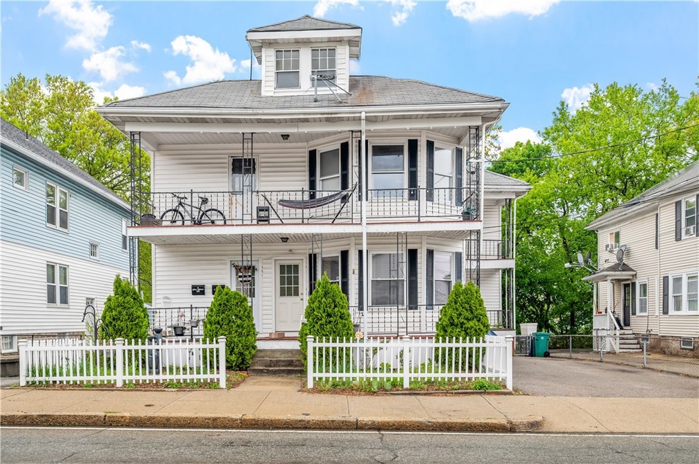 645 Providence St, Woonsocket, RI 02895 - photo 1