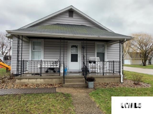 530 Decatur St, Lincoln, IL 62656 - photo 1