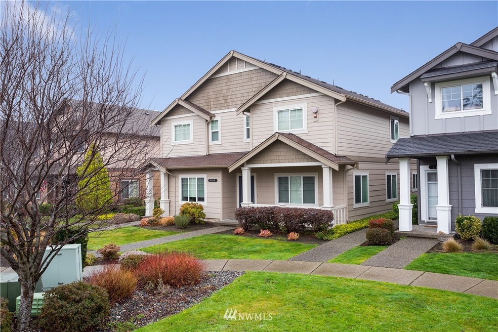 Welcome to 4666 Wade Street #201