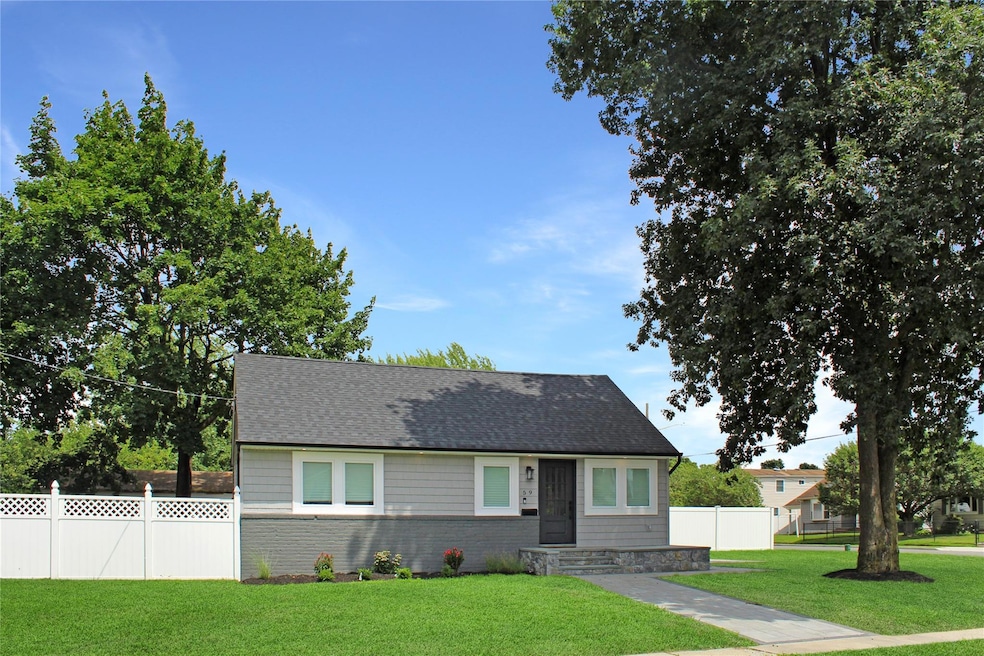 Sold $642,000 • Co-Listing Agent