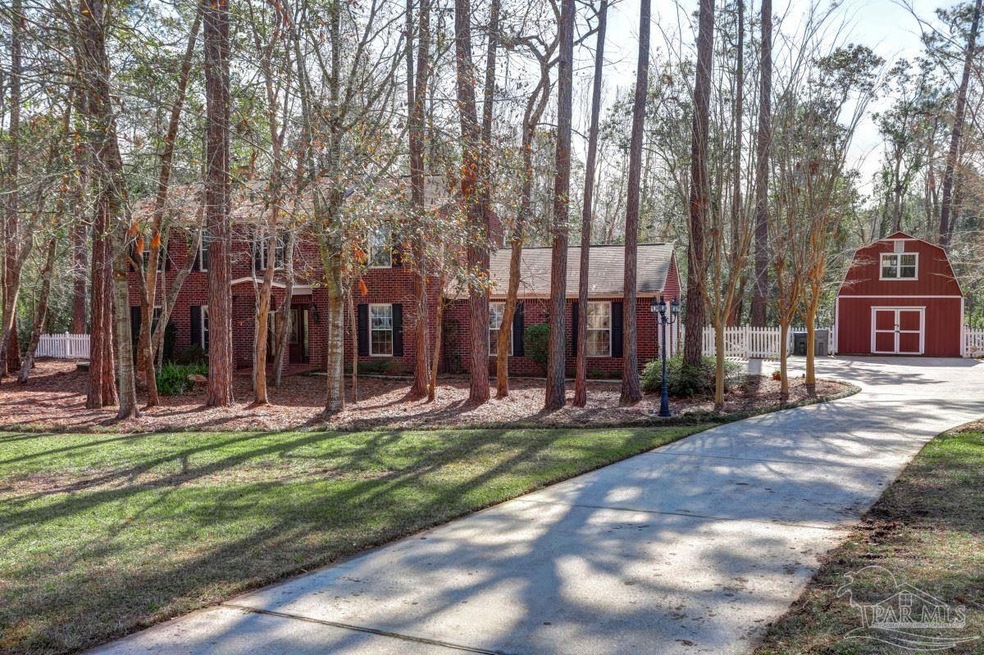 225 Man o War Cir, Cantonment, FL 32533 - photo 1