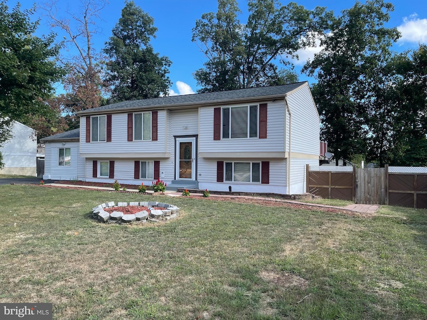 4502 Cub Run Rd, Chantilly, VA 20151 - photo 1