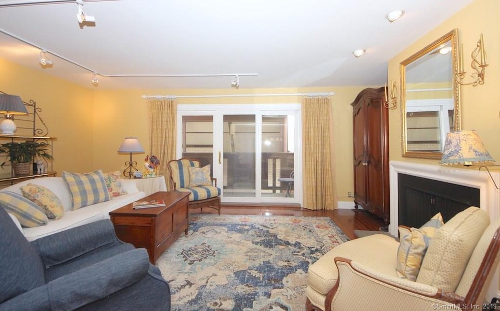 237 Strawberry Hill Ave unit 39, Stamford, CT 06902 - photo 1