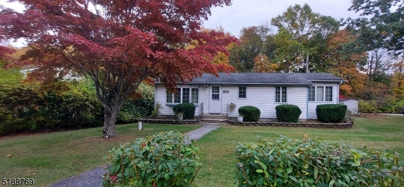 934 Hampton Rd, Newton, NJ 07860 - photo 1