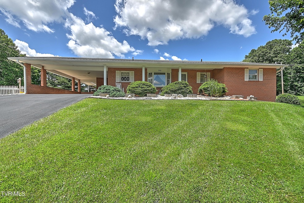 Sold $425,000 • Co-Listing Agent