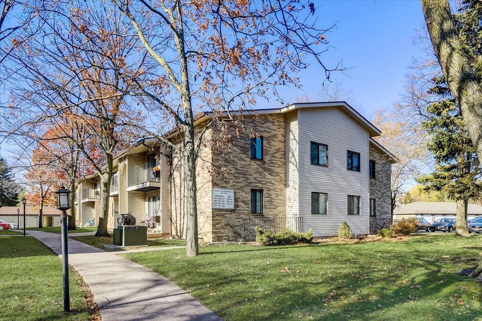 1441 S. Carriage Lane