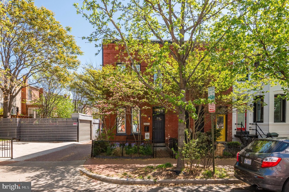 927 4th St NE, Washington, DC 20002 - photo 1