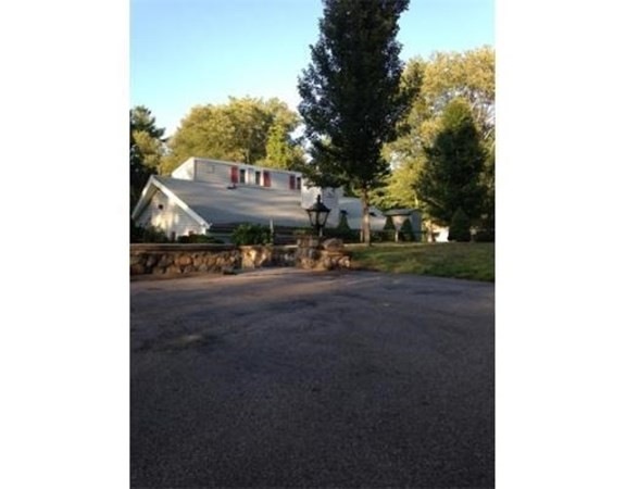550 Wrentham Rd, Bellingham, MA 02019 - photo 1