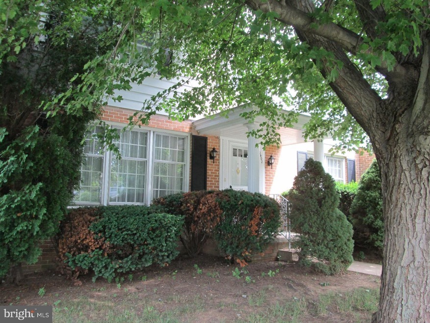 2402 Dalin Dr, Reading, PA 19609 - photo 1